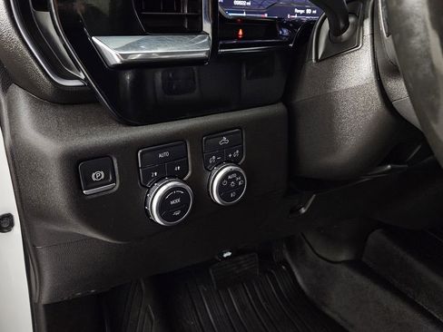 Used 2024 GMC Sierra 1500 Elevation AWD/4WD image 19