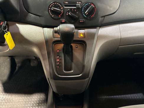 Used 2018 Nissan NV200 SV FWD image 14
