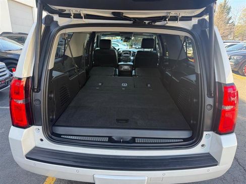 Used 2019 Chevrolet Suburban LT image 60