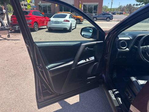 Used 2016 Toyota RAV4 SE w/ Advanced Technology Package FWD image 9