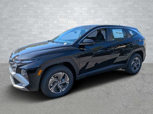 New 2026 Hyundai Tucson Blue SE image 9