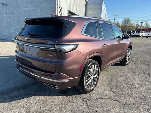 Used 2025 Buick Enclave Avenir w/ Super Cruise Package AWD/4WD image 7