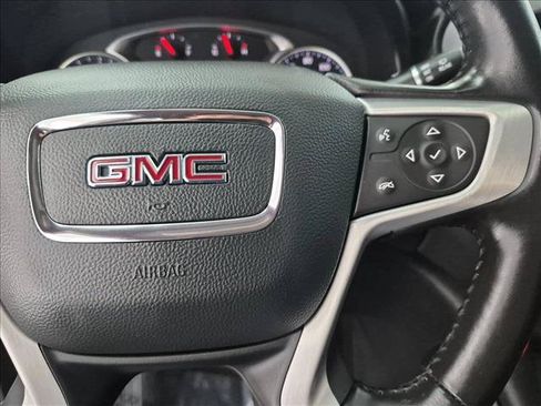 Used 2020 GMC Acadia SLE w/ Driver Convenience Package FWD image 30