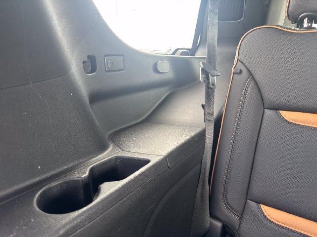 Used 2023 GMC Yukon AT4 w/ AT4 Premium Plus Package AWD/4WD image 35