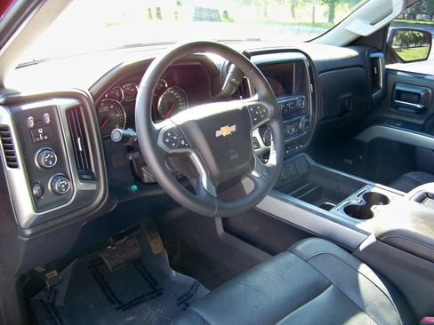 Used 2014 Chevrolet Silverado 1500 LTZ AWD/4WD image 32