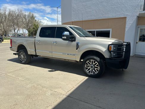 Used 2018 Ford F350 Platinum w/ Platinum Ultimate Package AWD/4WD image 5