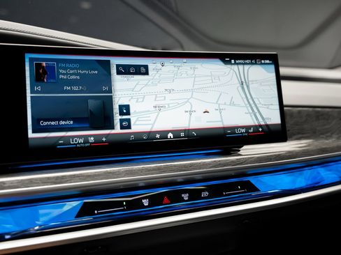 Used 2024 BMW i7 M70 AWD/4WD image 49