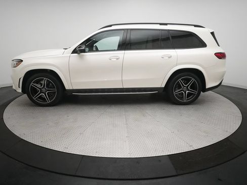 Used 2022 Mercedes-Benz GLS 450 4MATIC image 25