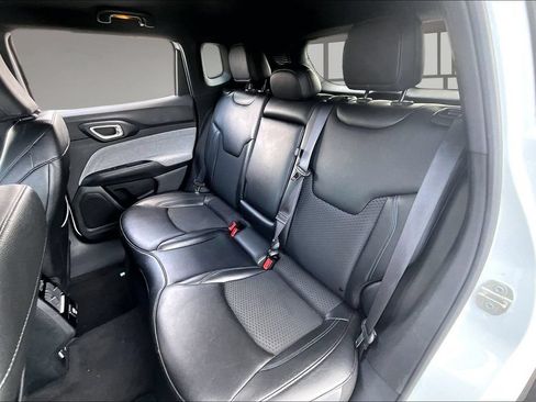 Used 2024 Jeep Compass Latitude AWD/4WD image 21