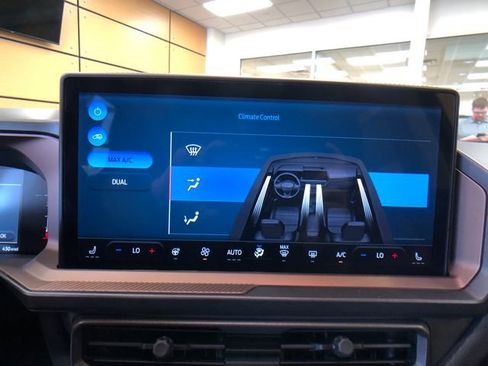 New 2026 Ford Bronco Sport Outer Banks w/ Outer Banks Tech Package+ AWD/4WD image 17