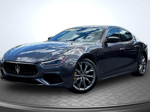 Used 2023 Maserati Ghibli Modena Q4 AWD/4WD image 1