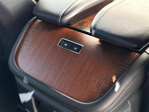 New 2025 Lincoln Navigator Black Label image 15