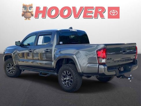 Used 2023 Toyota Tacoma SR5 w/ Technology Package AWD/4WD image 5