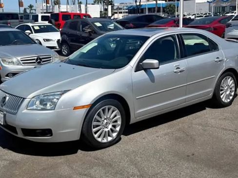 Used 2009 Mercury Milan Premier FWD image 2