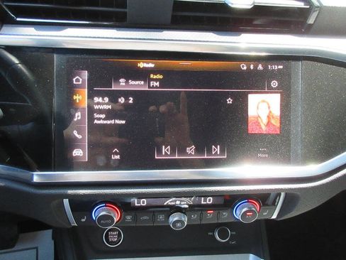 Used 2023 Audi Q3 2.0T Premium w/ Convenience Package image 38