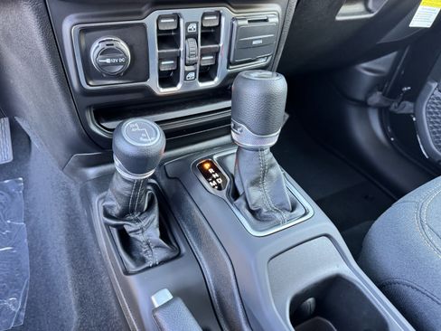 New 2025 Jeep Wrangler Sport S AWD/4WD image 22