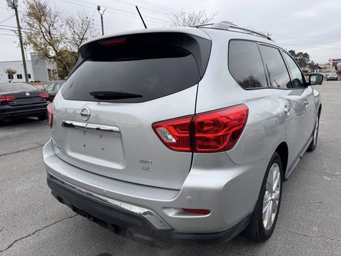 Used 2018 Nissan Pathfinder SL w/ SL Premium Package image 6