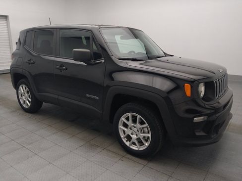 Used 2023 Jeep Renegade Latitude AWD/4WD image 11