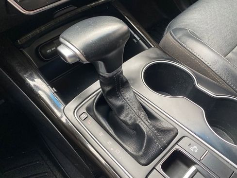 Used 2019 Kia Sorento EX image 43