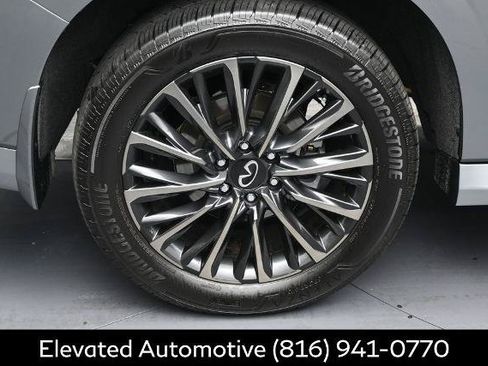 Certified 2026 INFINITI QX80 Autograph AWD/4WD image 5