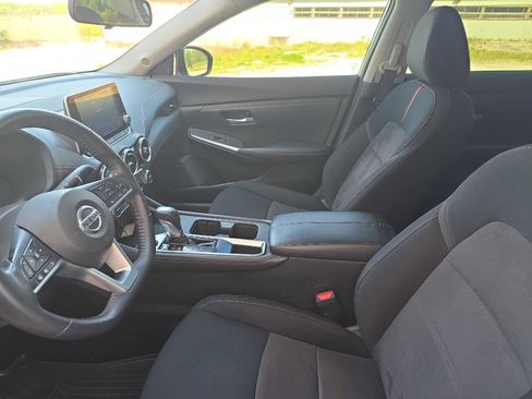 Used 2022 Nissan Sentra SR w/ Midnight Edition FWD image 11