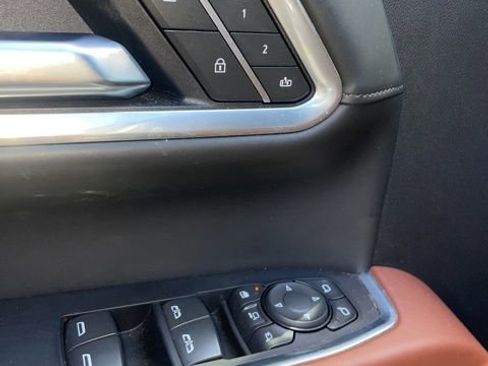 Used 2025 GMC Sierra 2500 Denali Ultimate w/ Max Trailering Package AWD/4WD image 8
