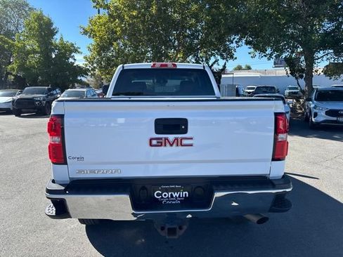 Used 2017 GMC Sierra 2500 4x4 Double Cab w/ Sierra Convenience Package image 8