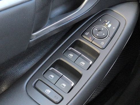 Used 2025 Hyundai Sonata SEL FWD image 21