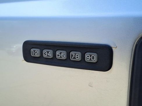 Used 2016 Ford F250 XLT w/ XLT Premium Package AWD/4WD image 17