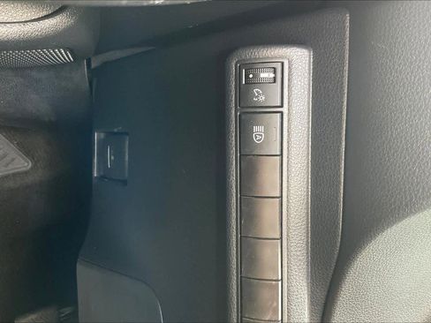 Used 2024 Toyota Corolla LE FWD image 33