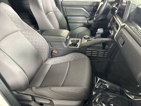 Used 2025 Toyota Tacoma SR5 image 25