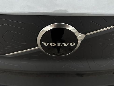 New 2026 Volvo EX30 Cross Country Ultra w/ Protection Package Premier image 32