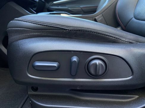 Used 2023 Chevrolet Bolt EUV Premier w/ Sun & Sound Package FWD image 13