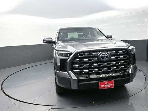 Used 2024 Toyota Tundra Platinum AWD/4WD image 36