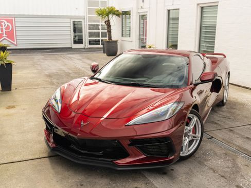 Used 2020 Chevrolet Corvette Stingray Preferred Conv w/ 2LT Preferred Equipment Group image 3