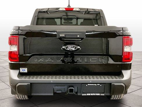 Used 2025 Ford Maverick Lariat w/ Black Appearance Package image 4