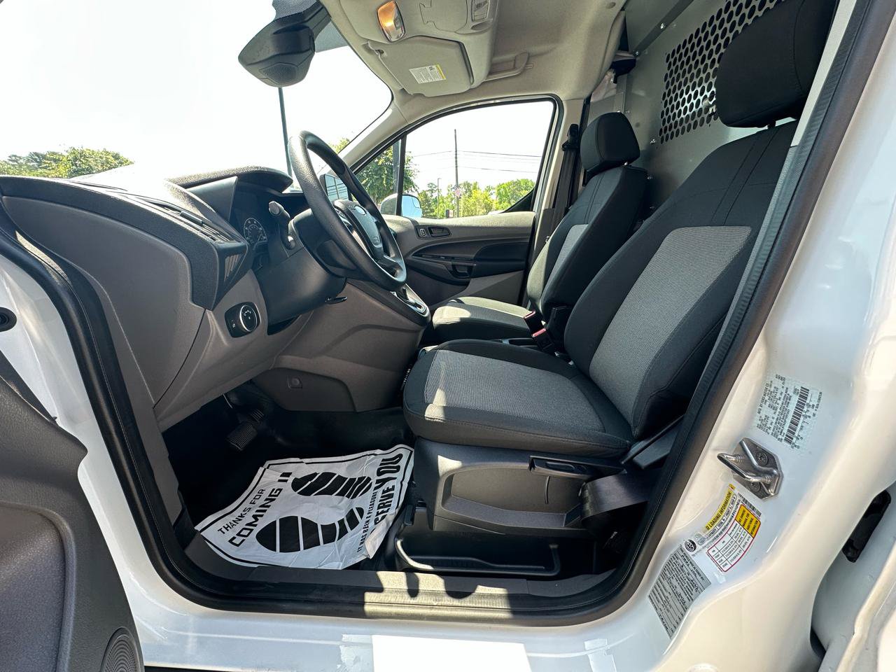 Used 2023 Ford Transit Connect XL FWD image 22