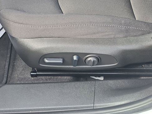 Used 2024 Chevrolet Malibu LT w/ Sport Edition image 18