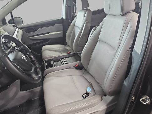 Used 2018 Honda Odyssey Touring image 21