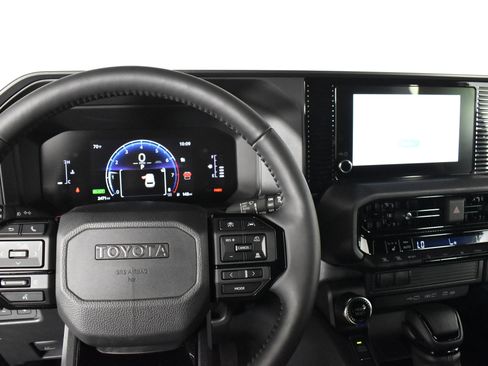 Used 2025 Toyota Land Cruiser 1958 image 17