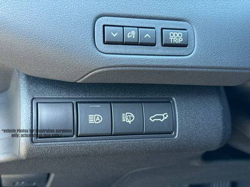 New 2026 Subaru Solterra AWD/4WD image 17