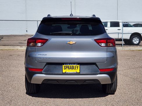 Used 2023 Chevrolet TrailBlazer LT w/ Convenience Package AWD/4WD image 12