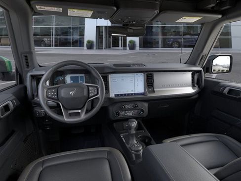 New 2025 Ford Bronco Outer Banks image 9