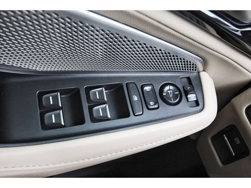 Used 2023 Acura MDX FWD image 21