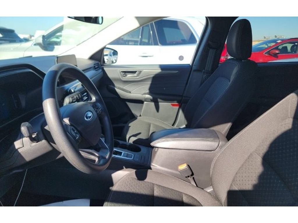 Used 2025 Ford Escape Active AWD/4WD image 5