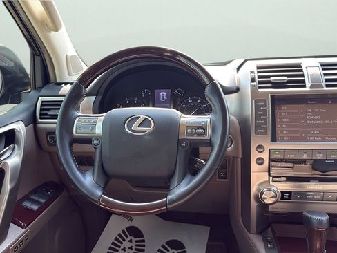 Used 2019 Lexus GX 460 Premium AWD/4WD image 12
