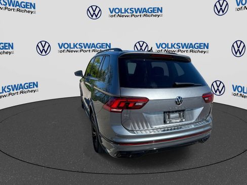 Used 2024 Volkswagen Tiguan SE R-Line FWD image 12