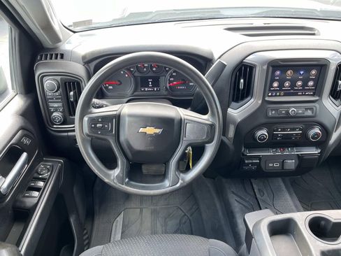 Used 2023 Chevrolet Silverado 2500 Custom w/ Custom Value Package image 13