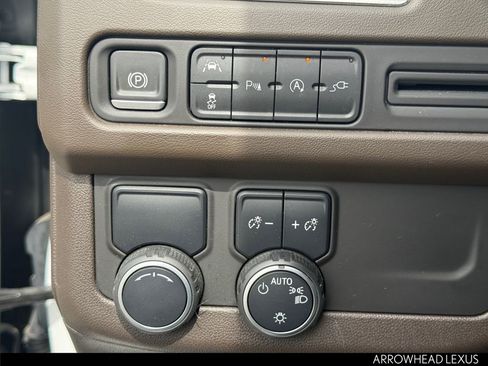 Used 2021 Chevrolet Tahoe LT w/ Luxury Package RWD image 25