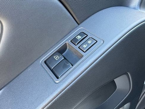 Used 2022 Nissan Frontier S w/ Technology Package image 5